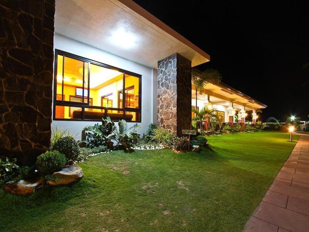 La Suena Brisa Beach Resort And Events Place Batangas Zewnętrze zdjęcie